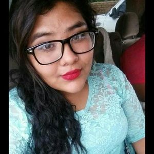 Meet your Posher, Janet