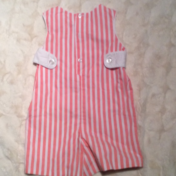 🎡🎡🎡Peach and white stripe one piece. - Picture 4 of 4