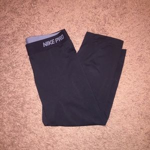 nike capris leggings