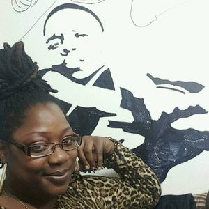 Meet your Posher, Adrienne