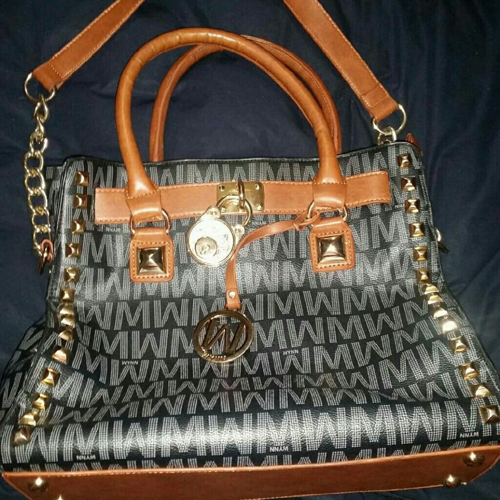 Kelly Wynn purse