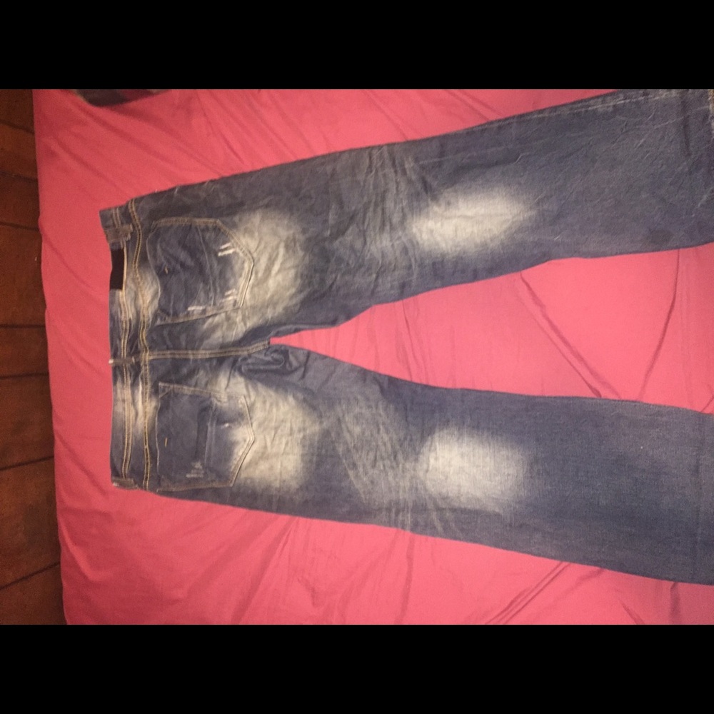 STONEWASHED RIPPED JEANS - Picture 2 of 2