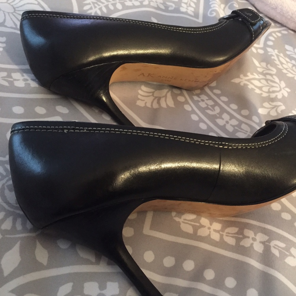 Anne Klein heels - Picture 5 of 8