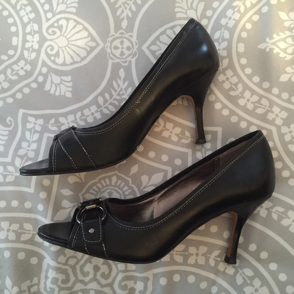 Anne Klein heels