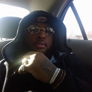 Meet your Posher, Gino