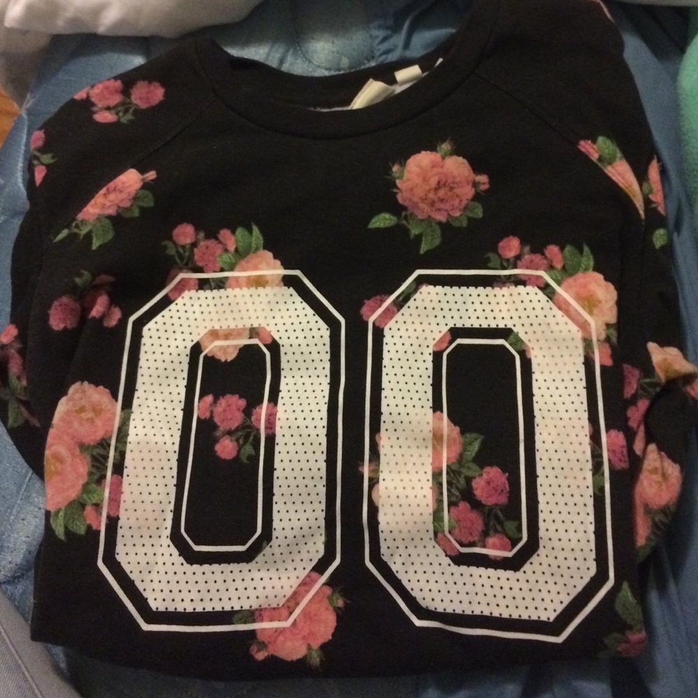 Sweatshirt