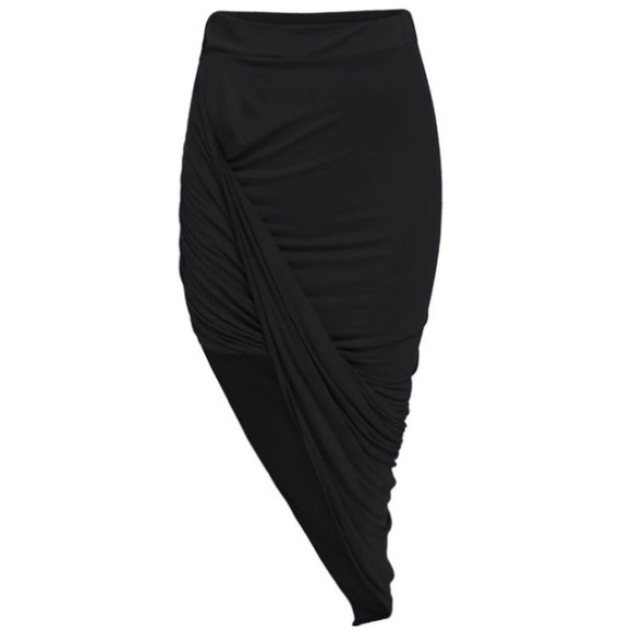 haus of layers Dresses & Skirts - NEW! Asymmetric skirt