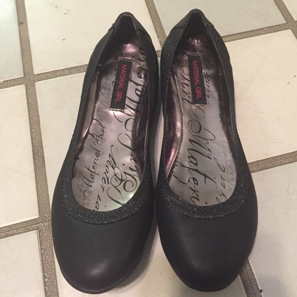 7 1/2 Material Girl black flats never worn