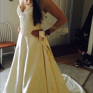Brand New UNALTERED Satin Wedding Dress