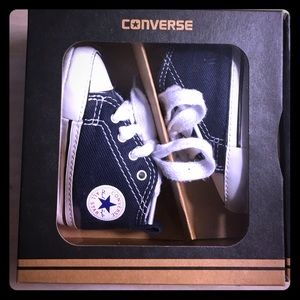 Baby 🍼 hi top chucks