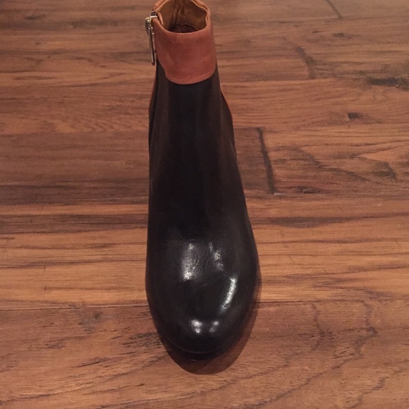 Sam Edelman booties - Picture 3 of 4