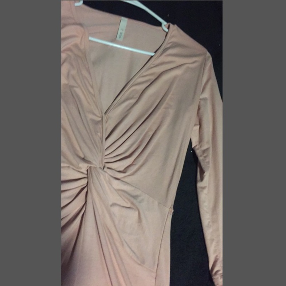 Light Pink Ruched romper - Picture 4 of 4