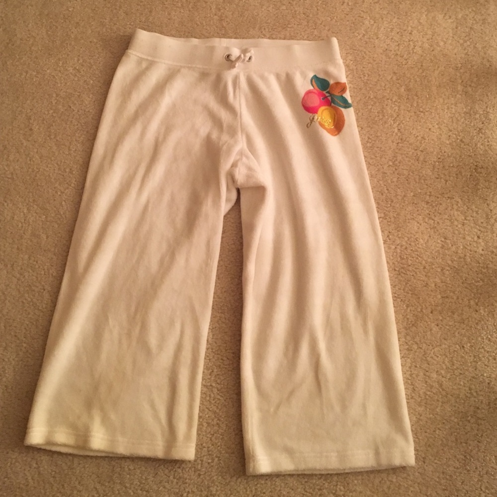 Matching bottoms to juicy couture track suit