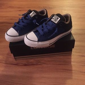 Boys converse sneakers
