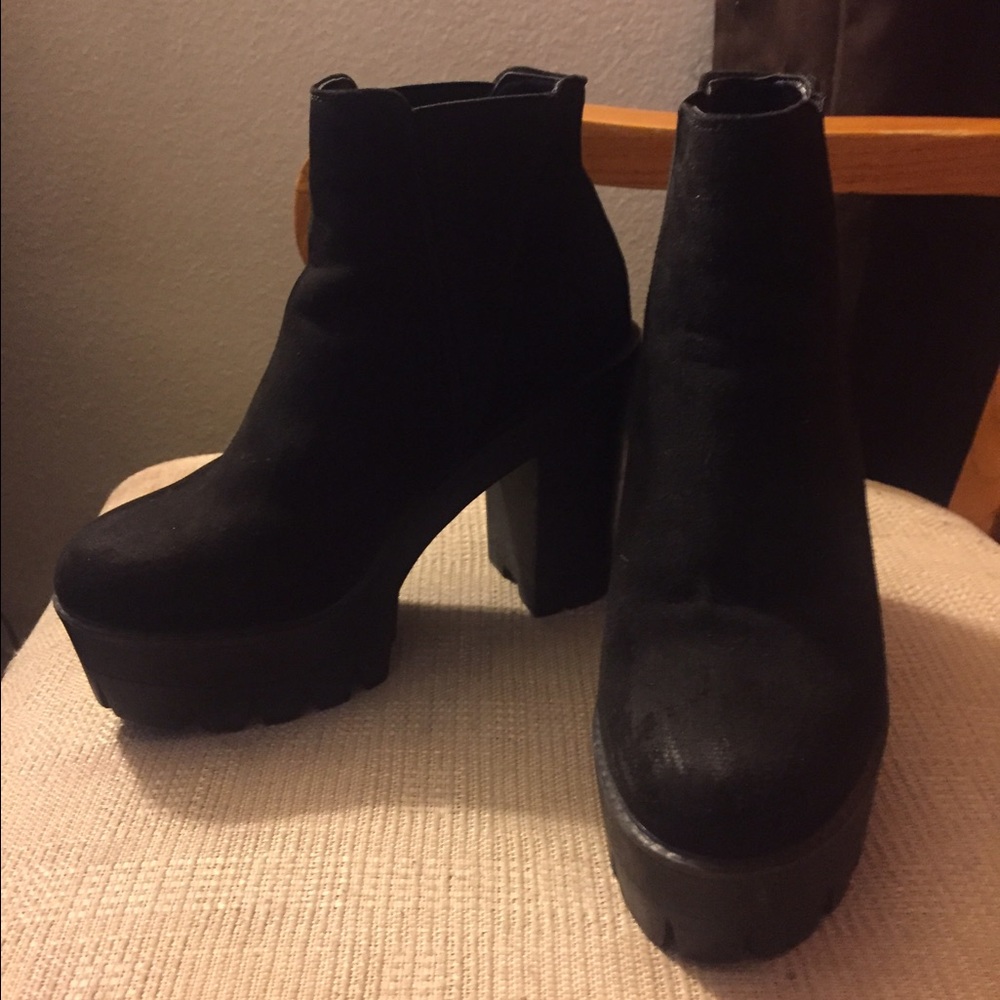 Black suede platform boots
