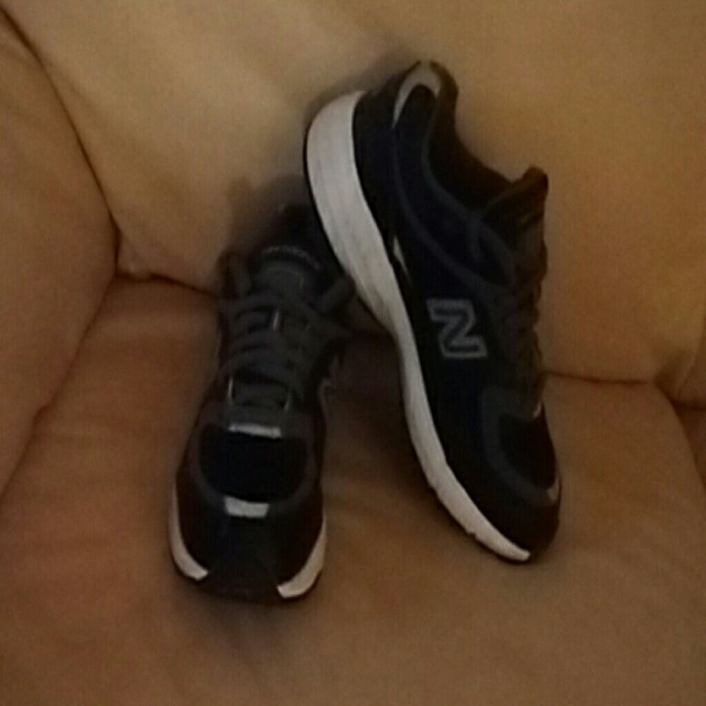 New balance boys shoes