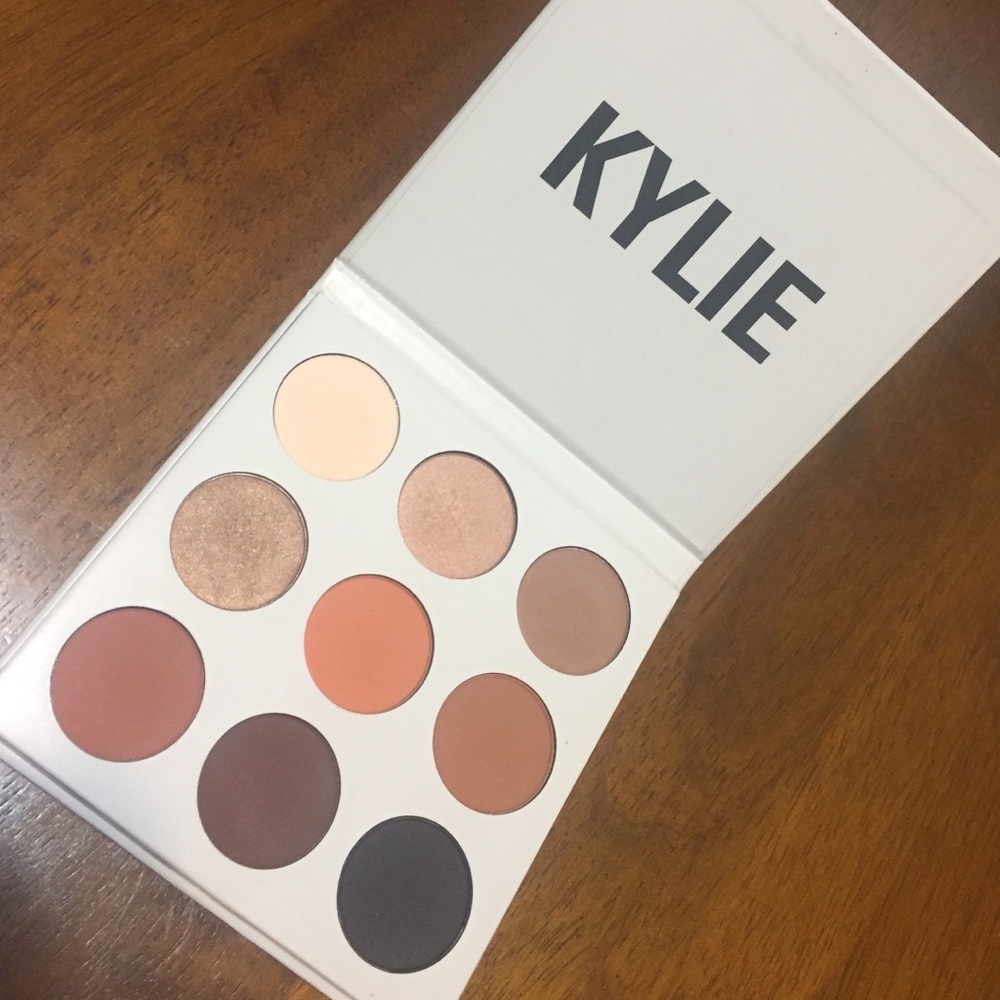 Kylie Jenner Bronze Palatte