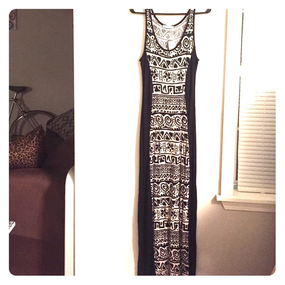 Body Central Maxi Dress