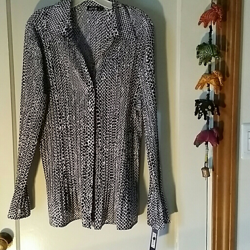 Apt 9 Gorgeous Shirt!