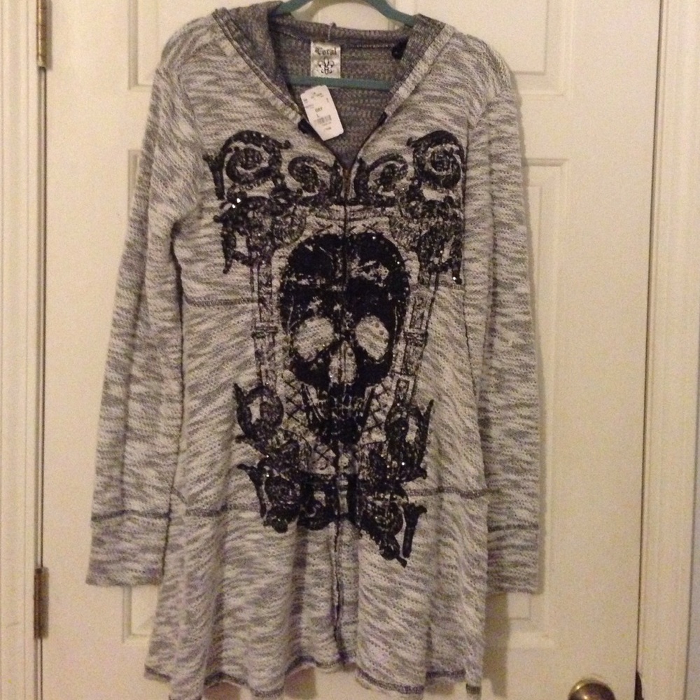 ~*Vocal brand skull bling studded sweater hoodie~*