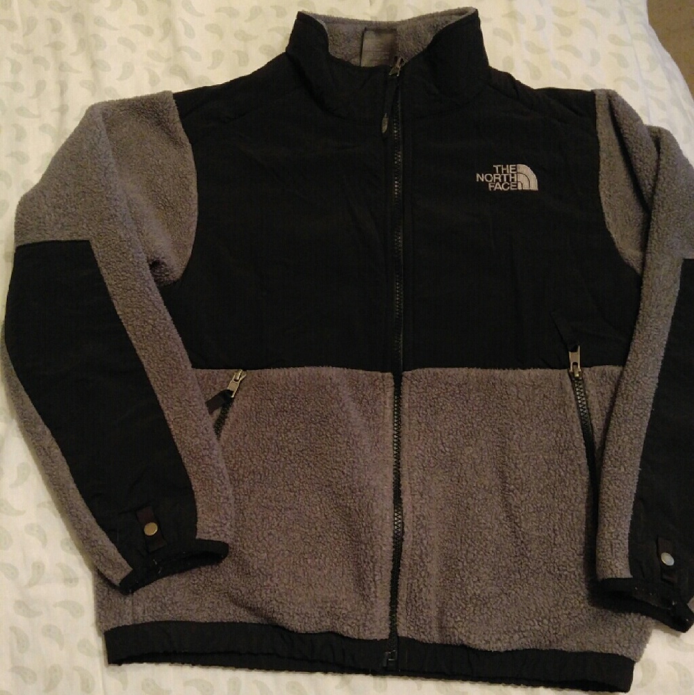 ON HOLD!!! North Face boy's fleece jacket