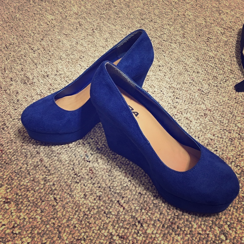 Navy blue faux suede heels.