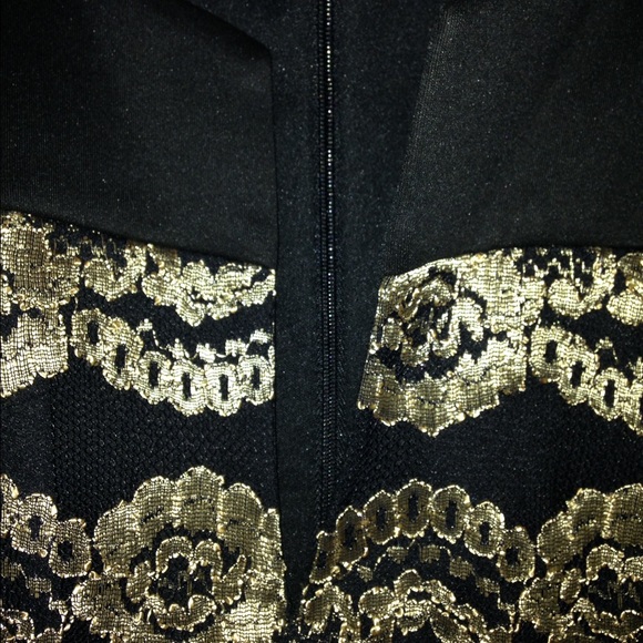 Gold embroidery black dress - Picture 2 of 4