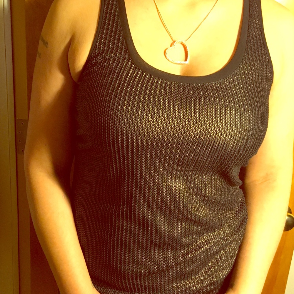 BLACK AND GOLD SMALL TOP