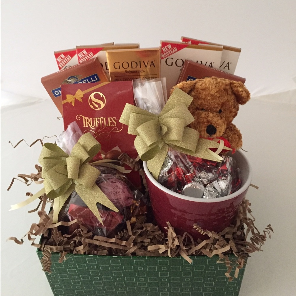 A Taste of Love Valentine Gift Basket