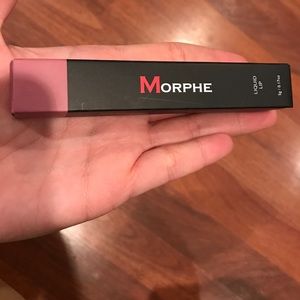 NEW MORPHE LIQUID LIPSTICK SHADE SUSPECT