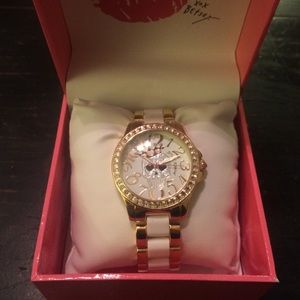 New Never Worn Betsey Johnson Watch