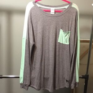 Victoria's Secret PINK Long Sleeve (Large)