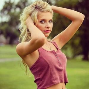 Meet your Posher, Maddie