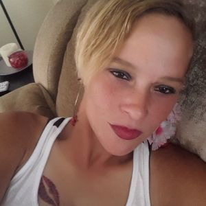 Meet your Posher, Yvette