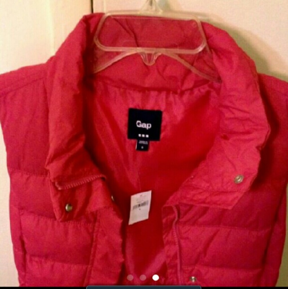 SOLD Hot pink gap vest NWT - Picture 1 of 2