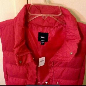 SOLD Hot pink gap vest NWT