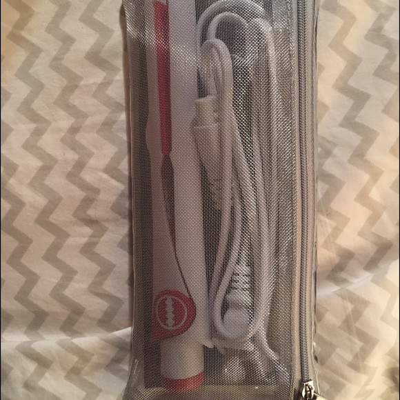 Moving soon. Won’t be available after April 27th. - Picture 2 of 3