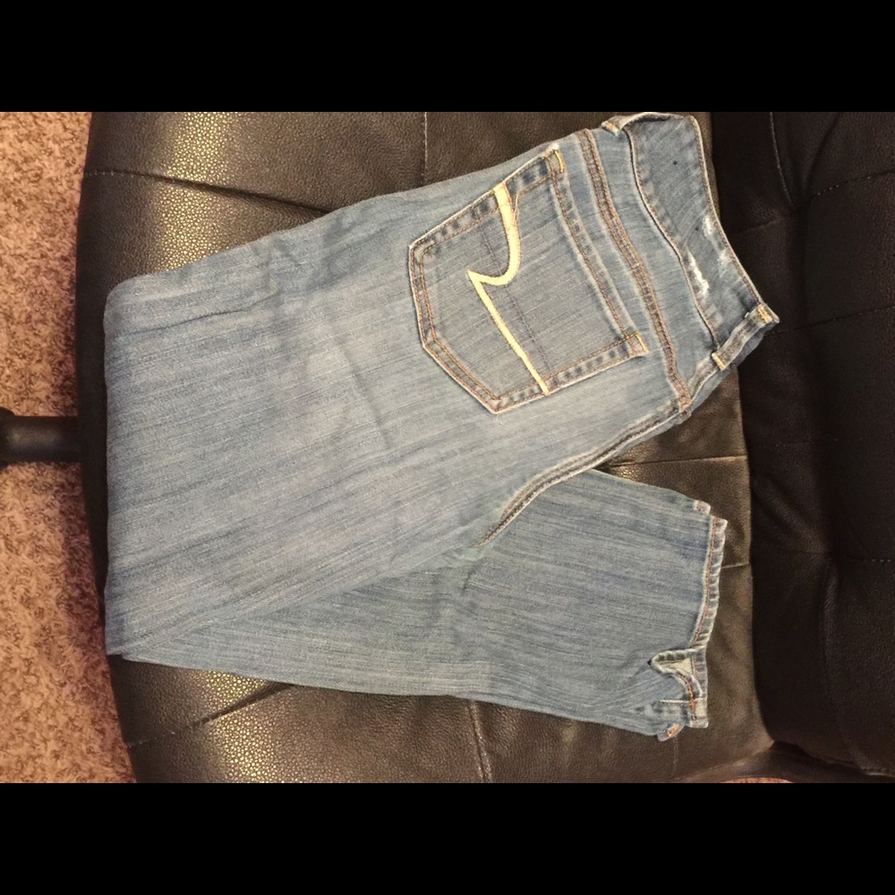 American Eagle crop jeans