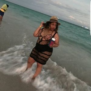 Meet your Posher, Monique