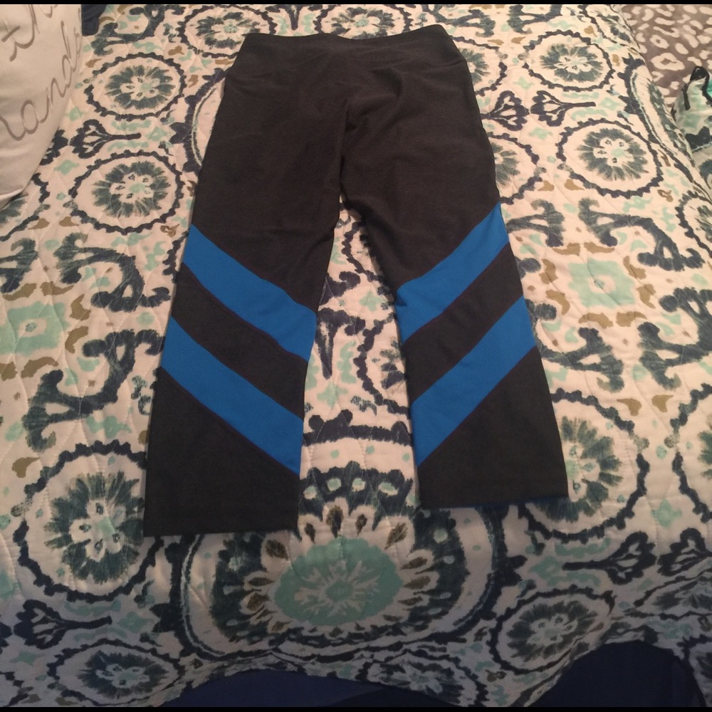 Z by Zella cropped leggings. Sz small
