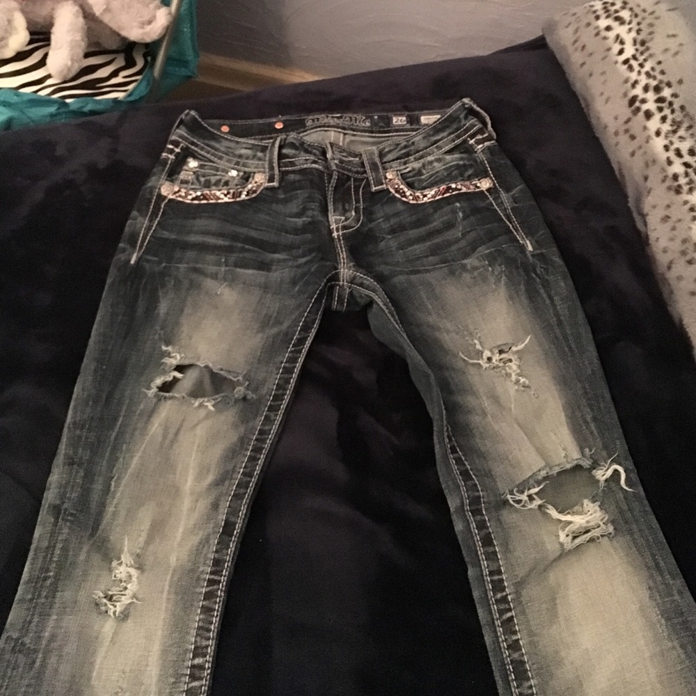 MIss Me buckle jeans!