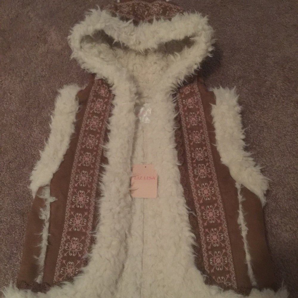 Liz Lisa brown suede fur vest
