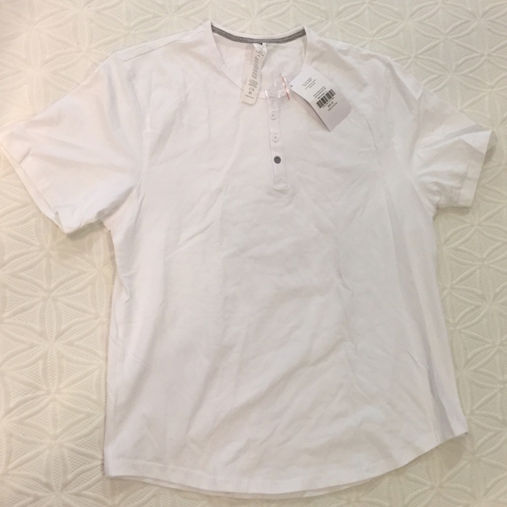 NWT Fabletics White XL short sleeve Henley