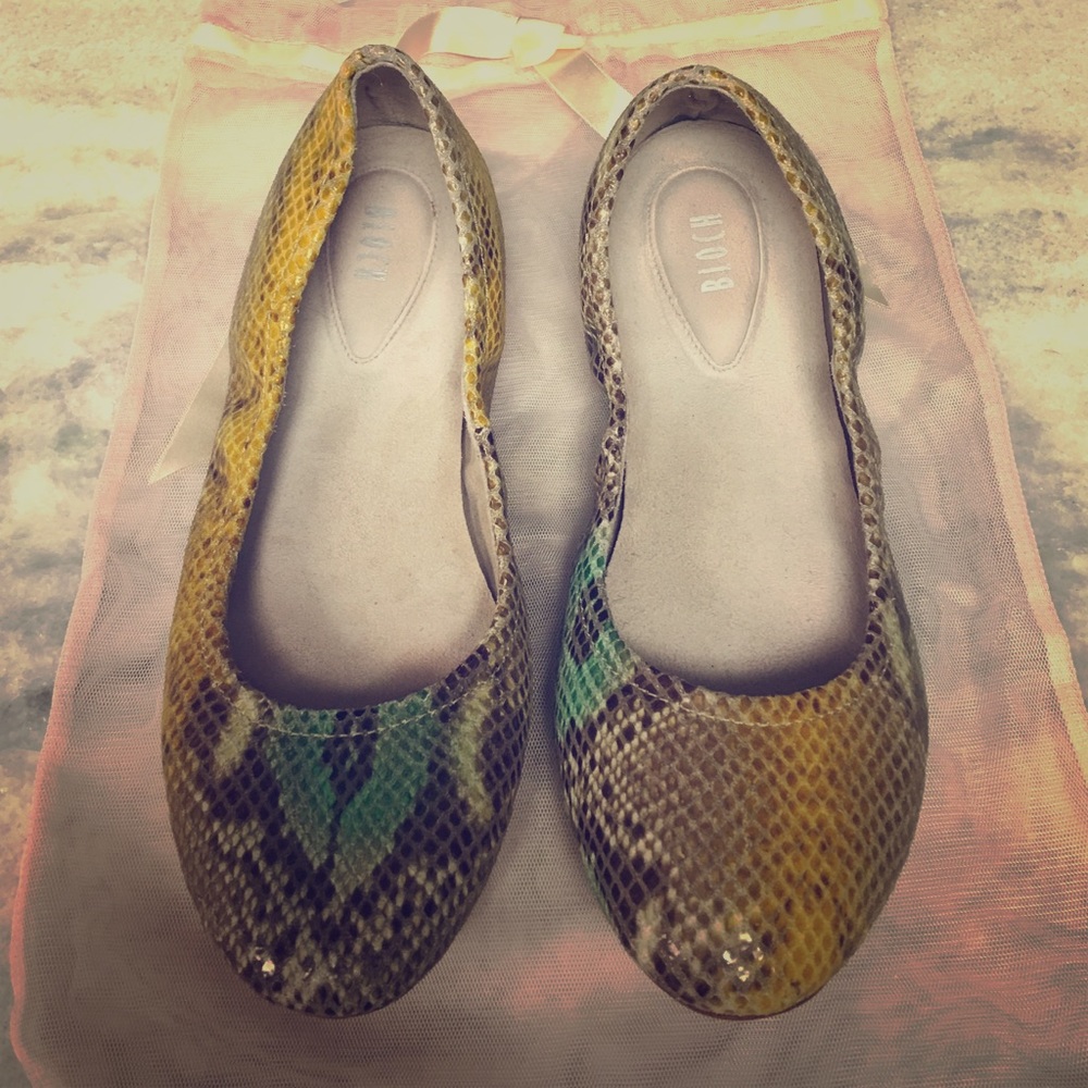 Bloch ballet flats