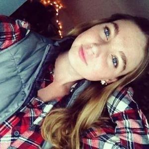 Meet your Posher, Halie