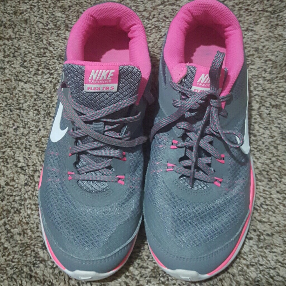 ❤SOLD❤ Nike training flex TR5
