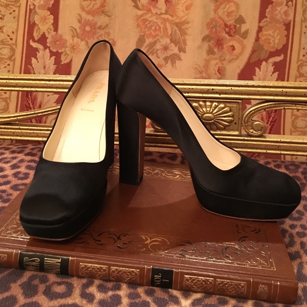 Prada, size 39 (9). Satine.