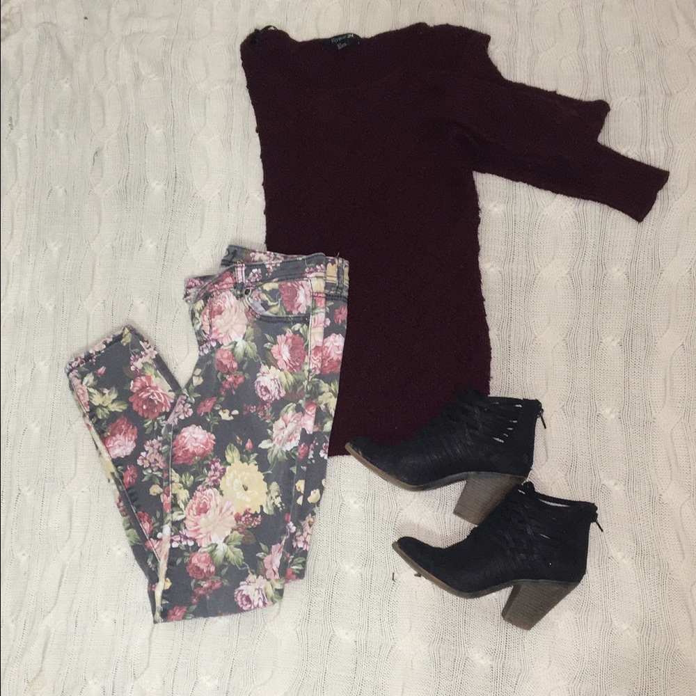 ❄️{Rue 21} black flowered skinny jeans- sz 5/6