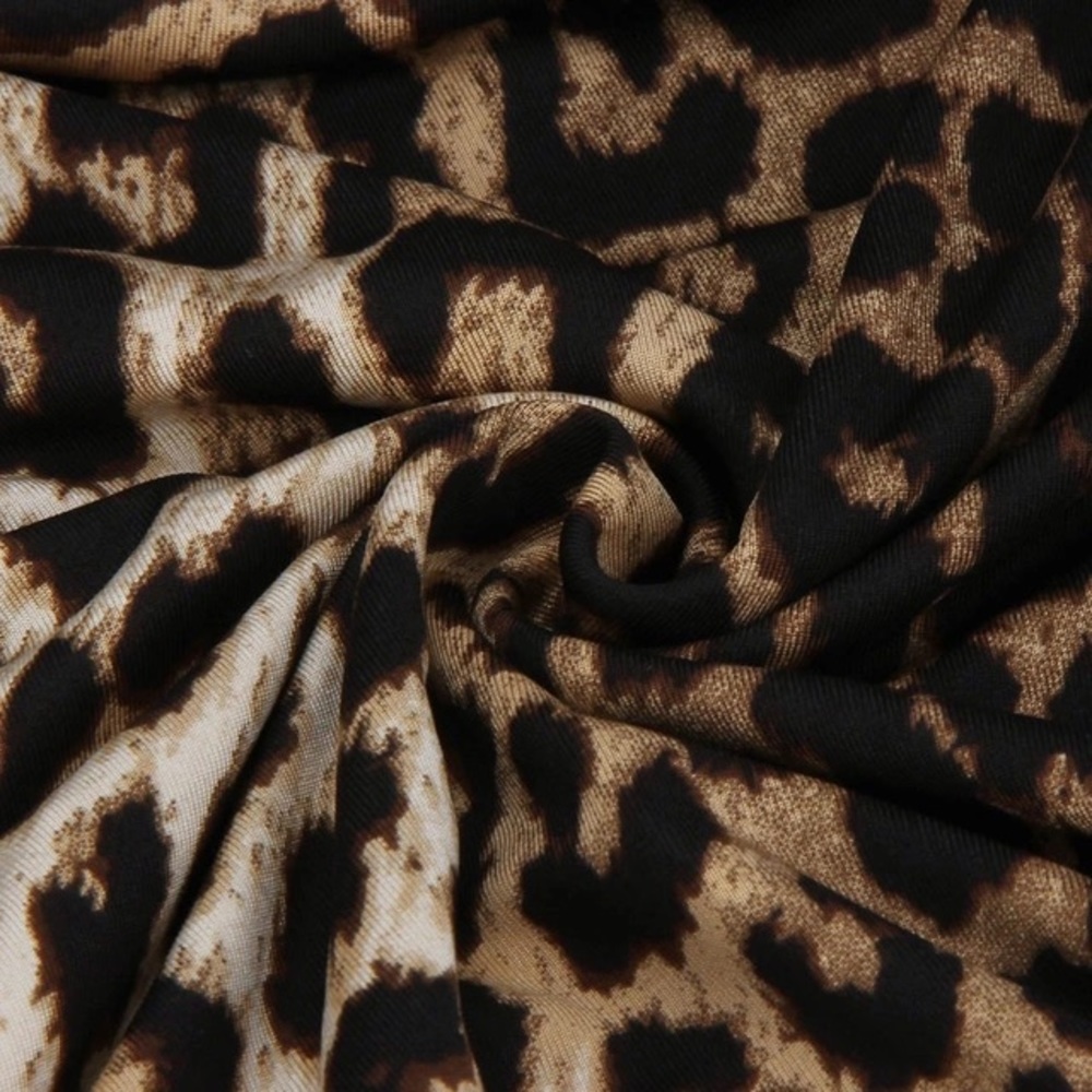 🎉 Host Pick! 🎉 NEW! Maxi Leopard Print Dress - Picture 2 of 8