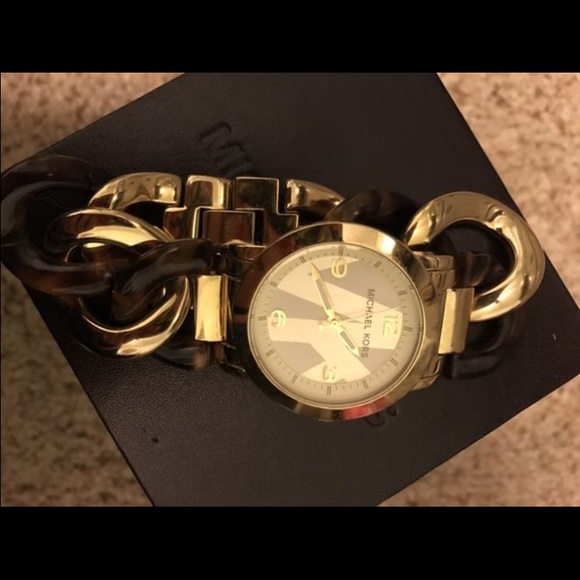 Micheal Kors Watch main image 7